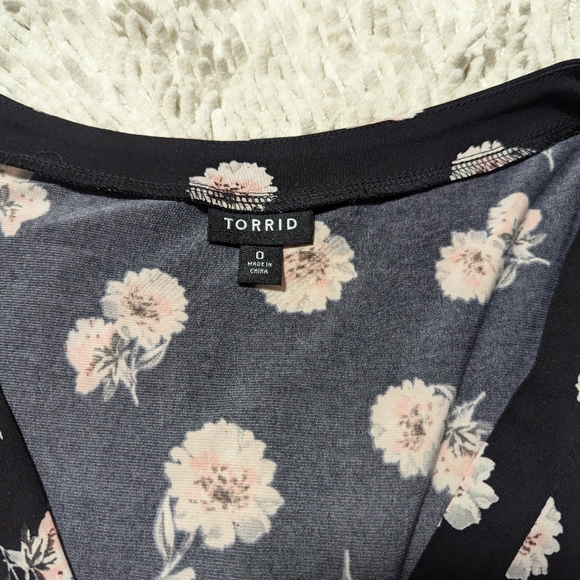 Torrid black floral print dress- size 0 (12/14) - Picture 3 of 4